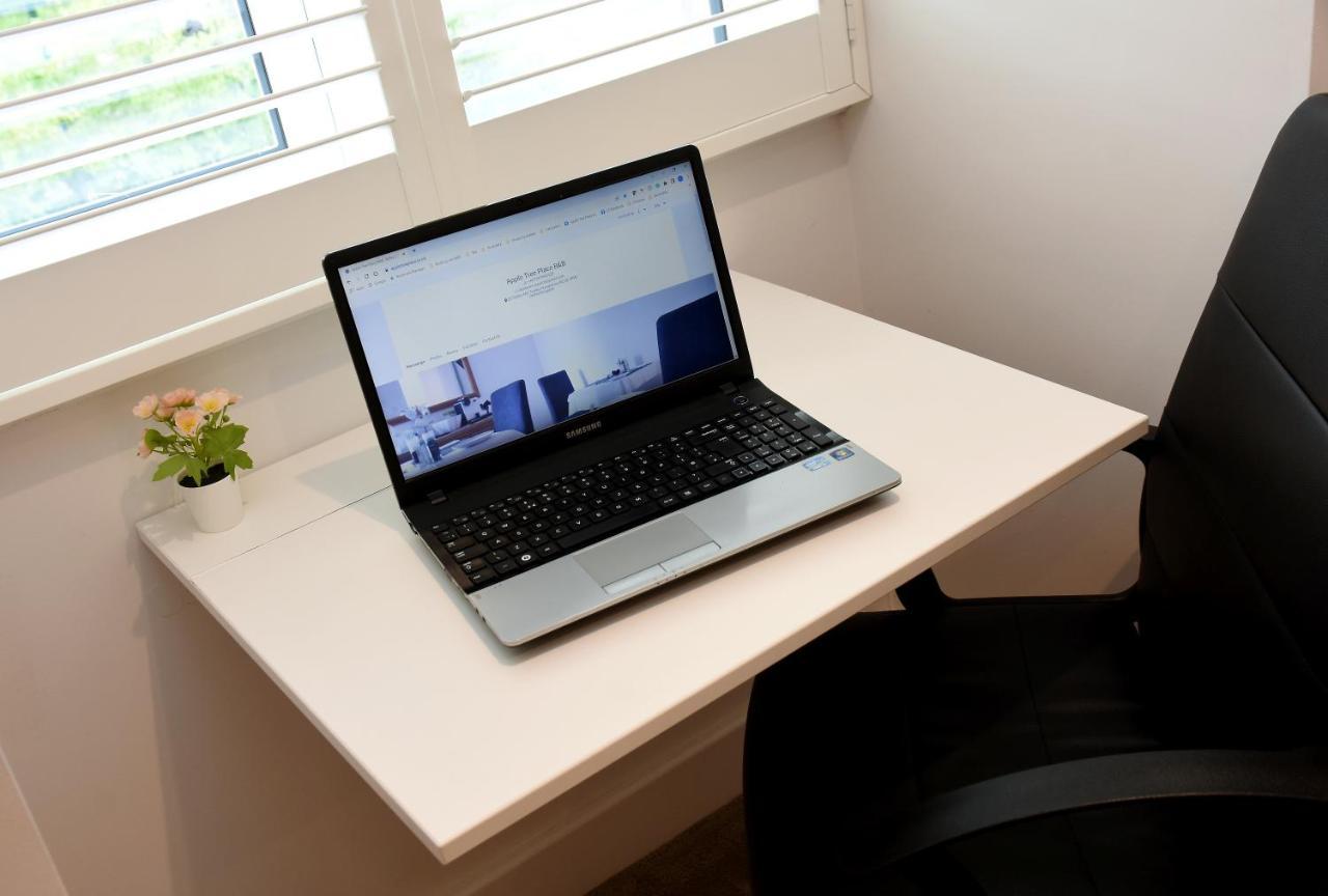 Apple Tree Place B&B Tadley Kültér fotó